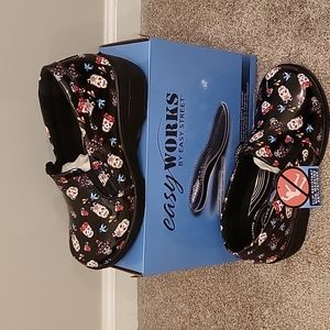 New With Box: super cute skull clogs